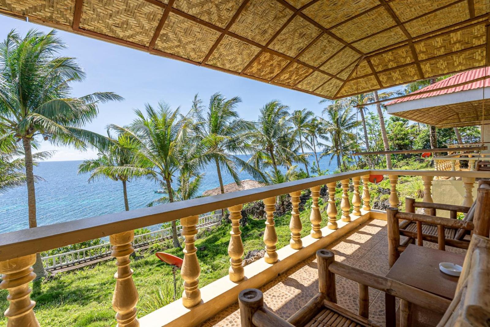 Blue Star Dive And Resort Анда Екстер'єр фото