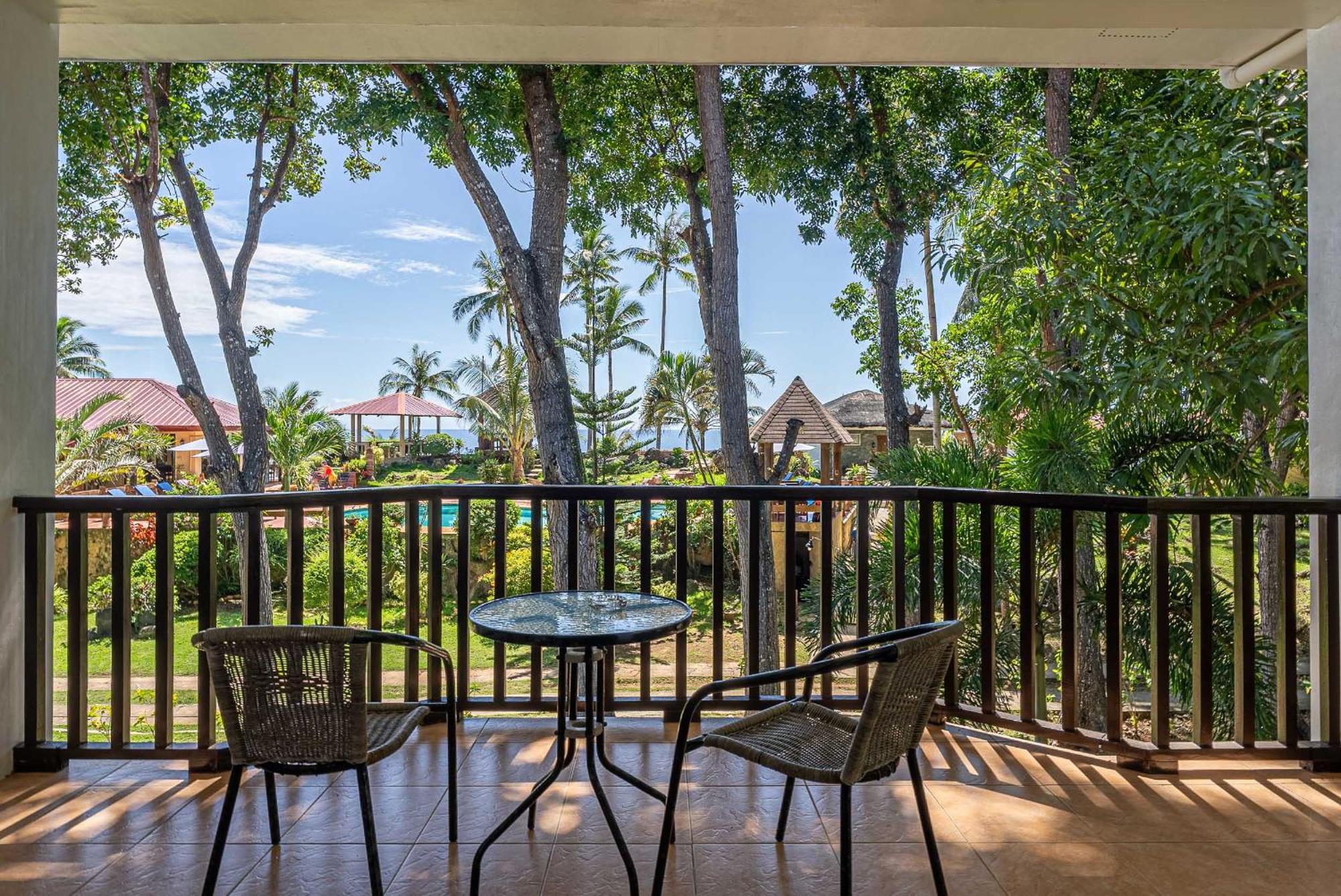 Blue Star Dive And Resort Анда Екстер'єр фото