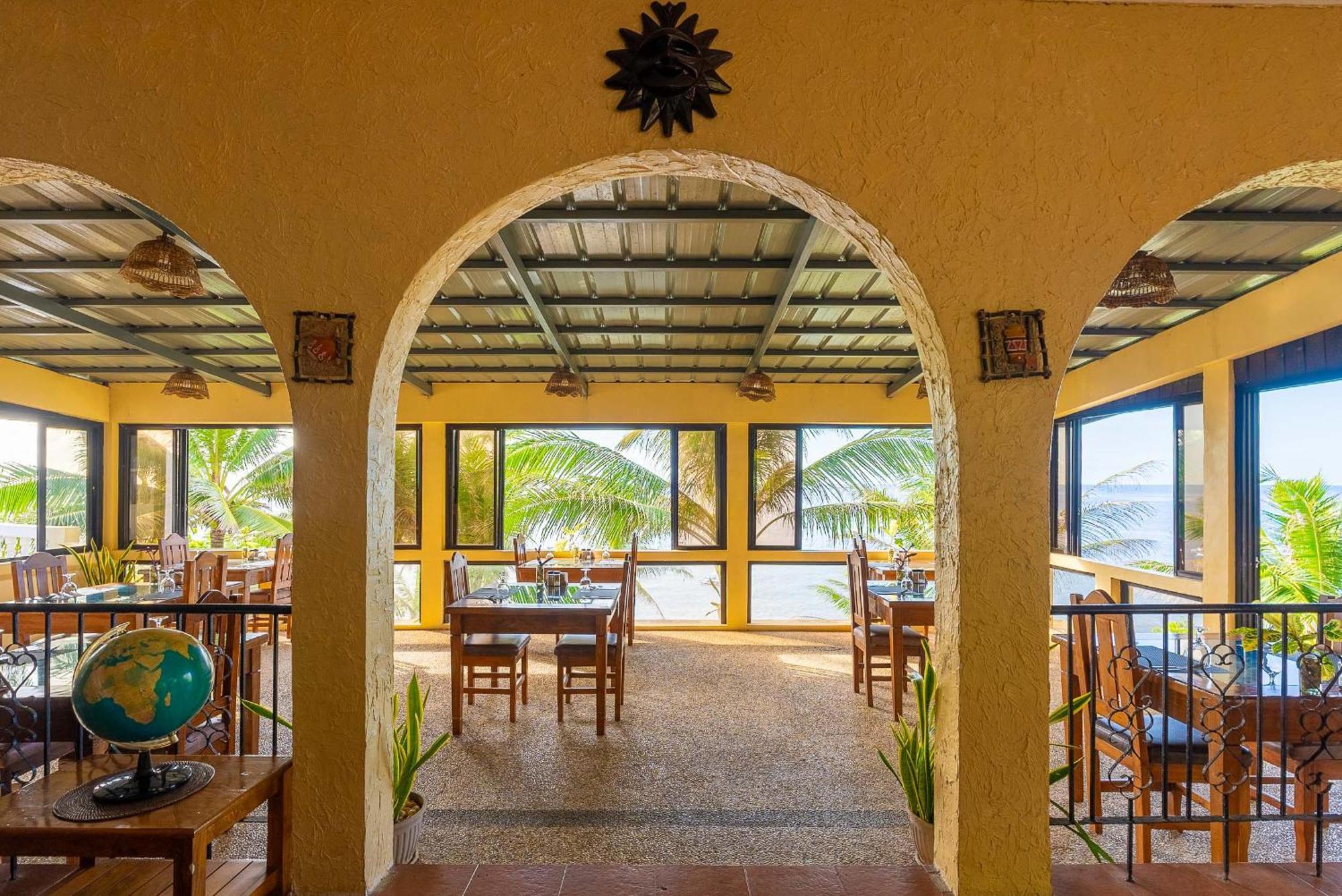 Blue Star Dive And Resort Анда Екстер'єр фото
