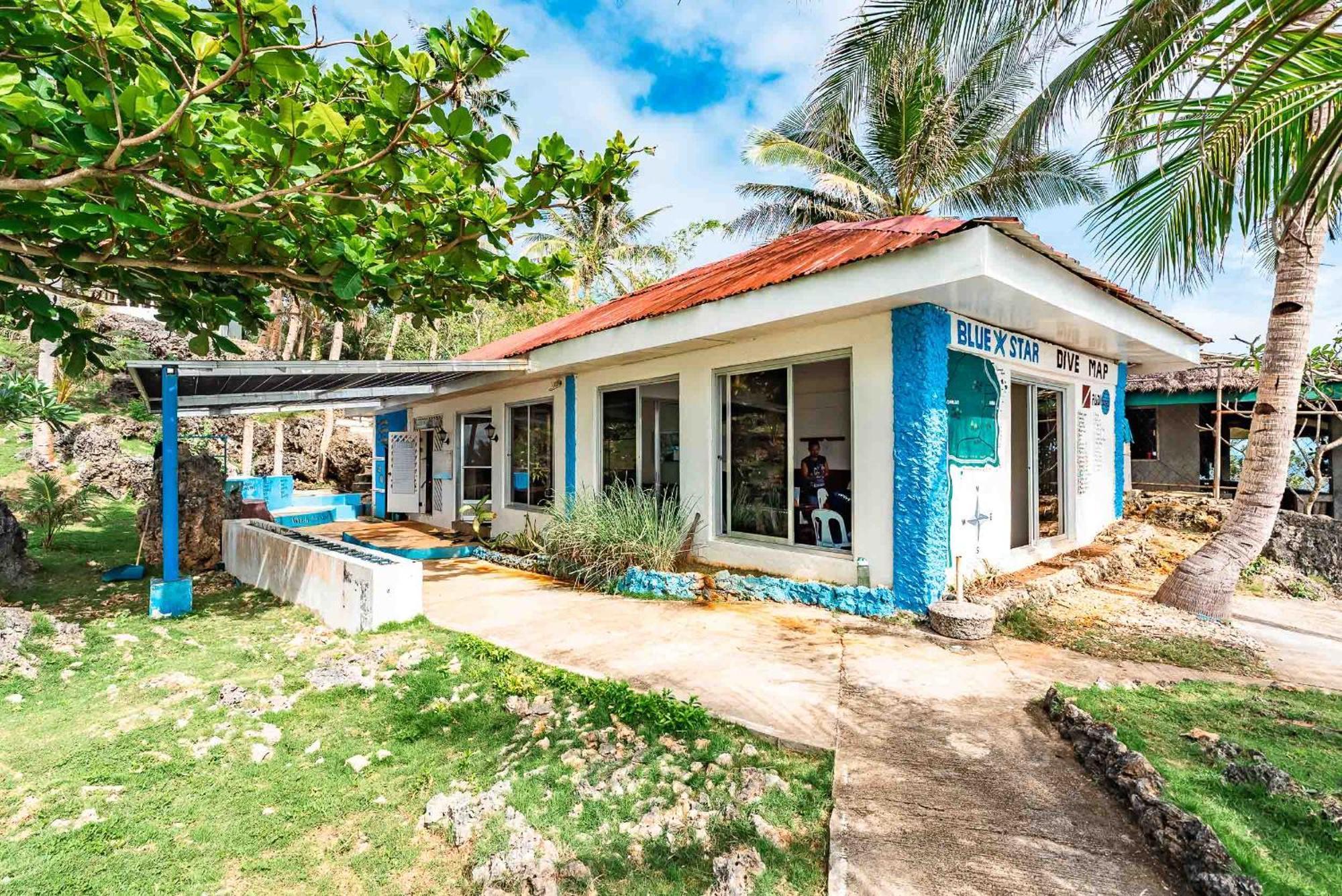 Blue Star Dive And Resort Анда Екстер'єр фото