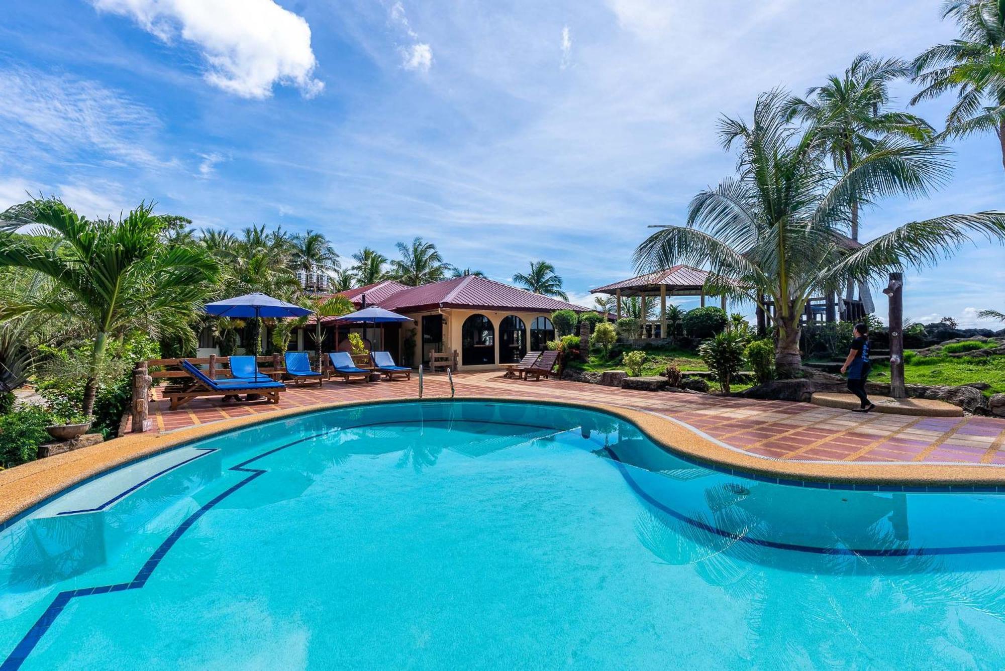 Blue Star Dive And Resort Анда Екстер'єр фото
